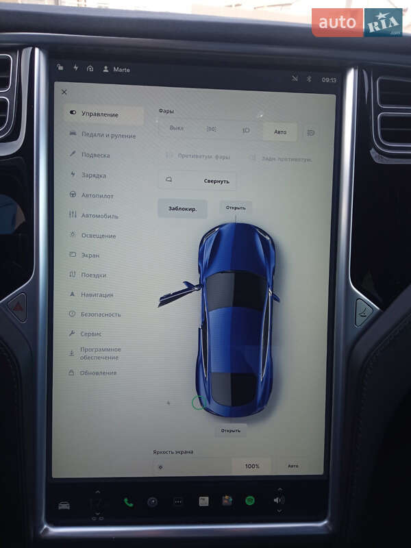 Лифтбек Tesla Model S 2015 в Радехове