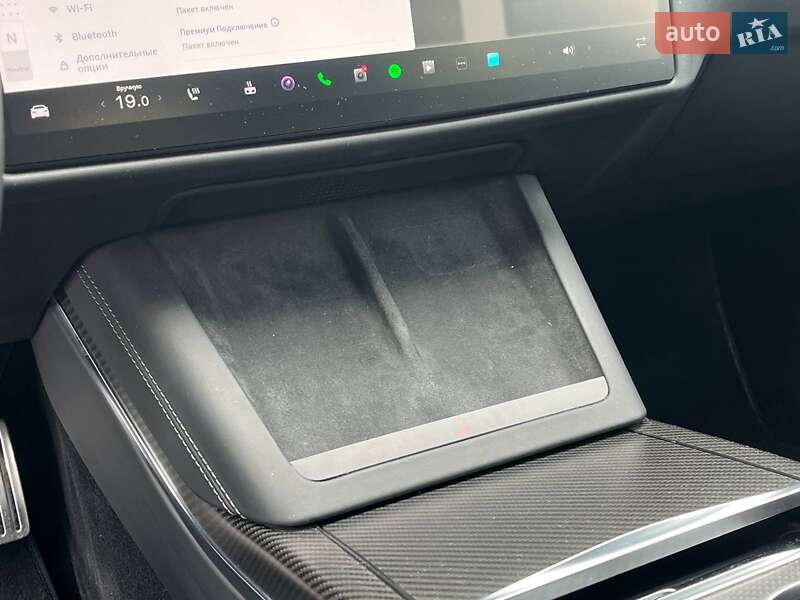 Лифтбек Tesla Model S 2021 в Львове