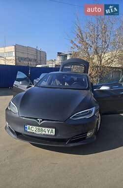 Лифтбек Tesla Model S 2020 в 