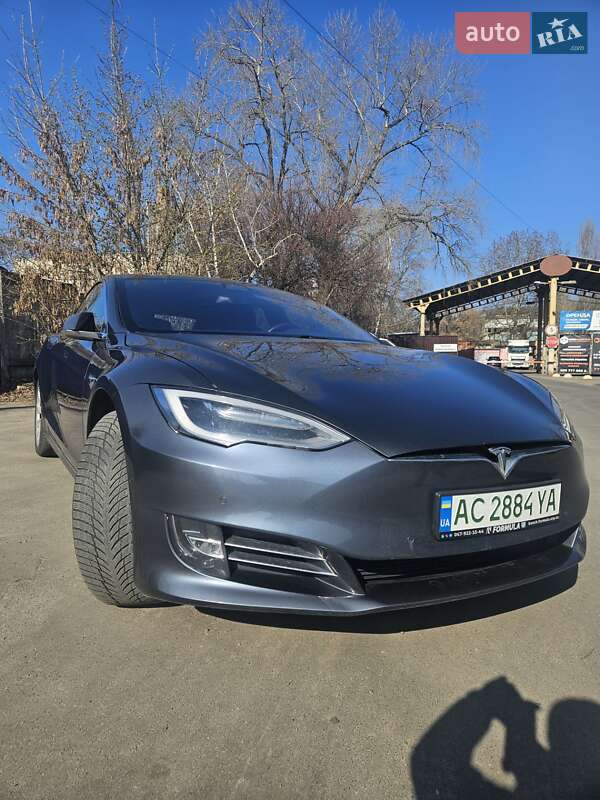 Ліфтбек Tesla Model S 2020 в Києві