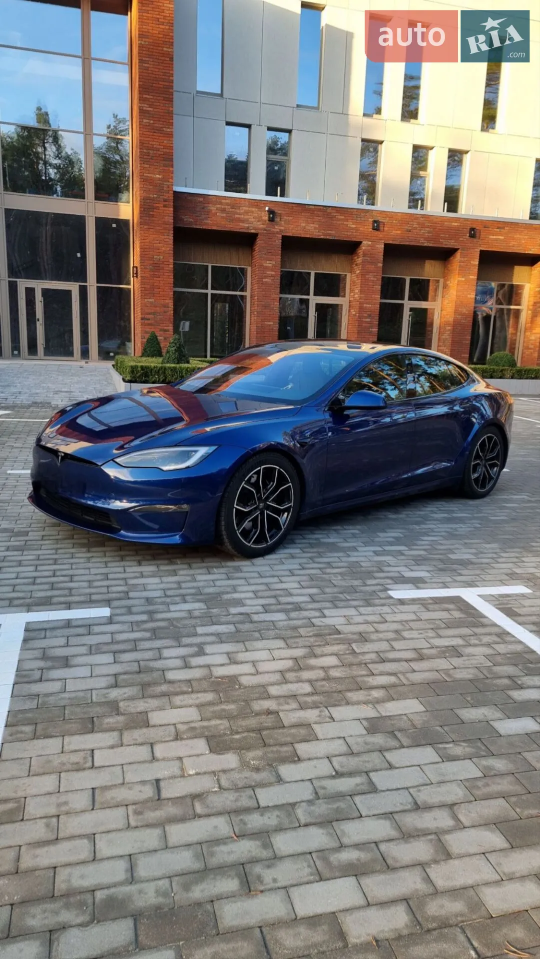 2021 Tesla Model S - мініатюра 3