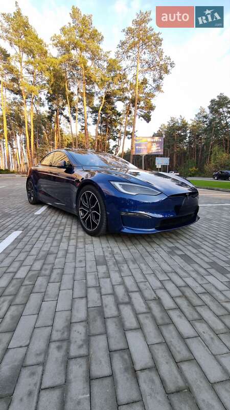 Лифтбек Tesla Model S 2021 в Киеве