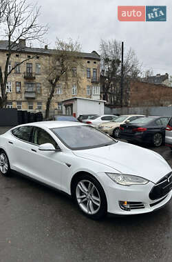 Ліфтбек Tesla Model S 2013 в 