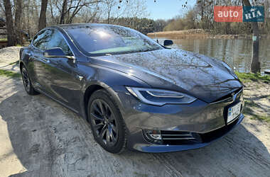 Tesla Model S 2020 Tesla Model S 2020