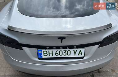 Ліфтбек Tesla Model S 2017 в 