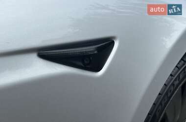 Ліфтбек Tesla Model S 2017 в 