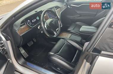 Ліфтбек Tesla Model S 2017 в 