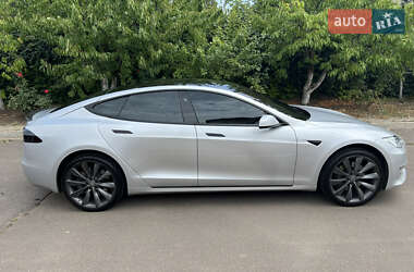 Ліфтбек Tesla Model S 2017 в 