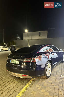 Ліфтбек Tesla Model S 2015 в 