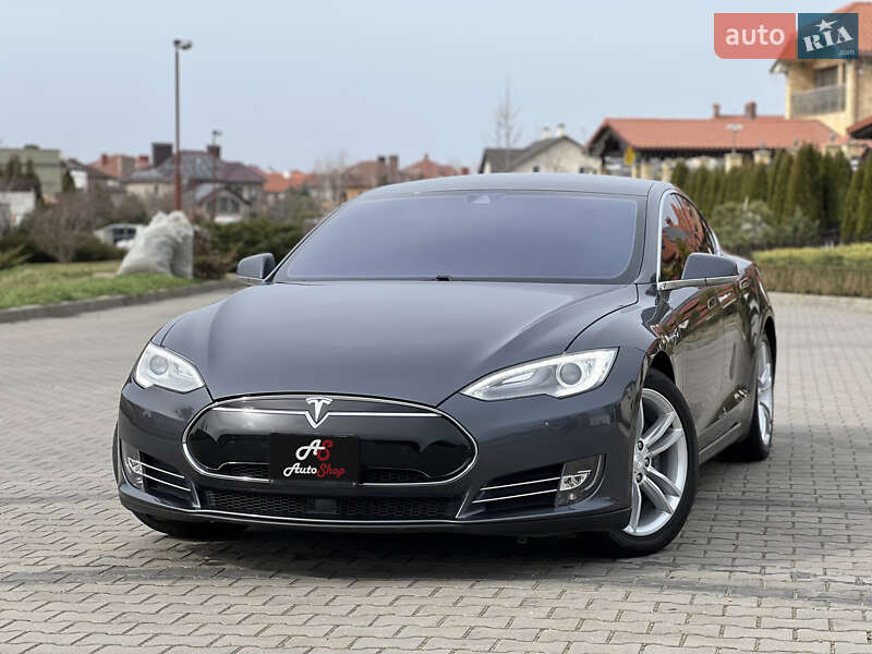 Лифтбек Tesla Model S 2014 в Одессе