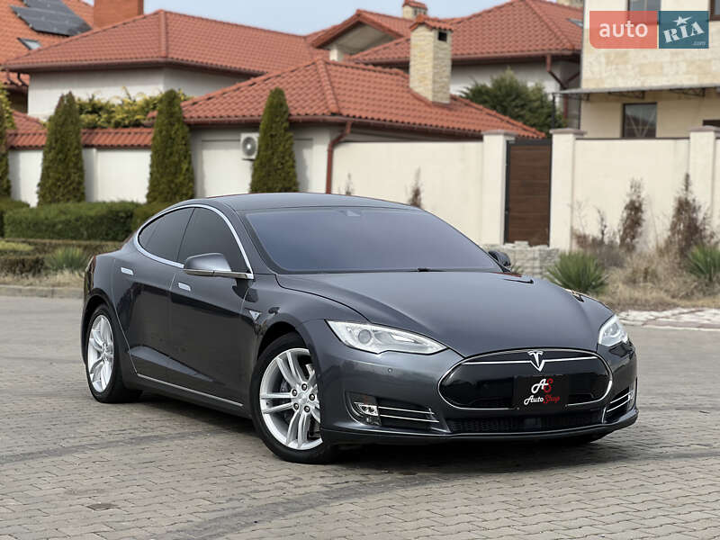 Лифтбек Tesla Model S 2014 в Одессе