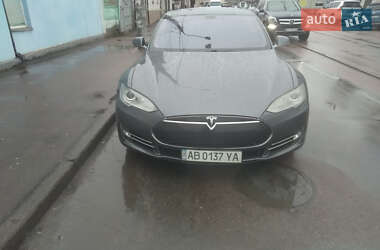 Tesla Model S 2013