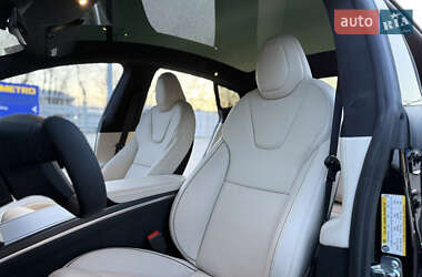 Лифтбек Tesla Model S 2022 в 