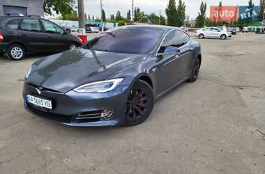 Ліфтбек Tesla Model S 2017 в Києві
