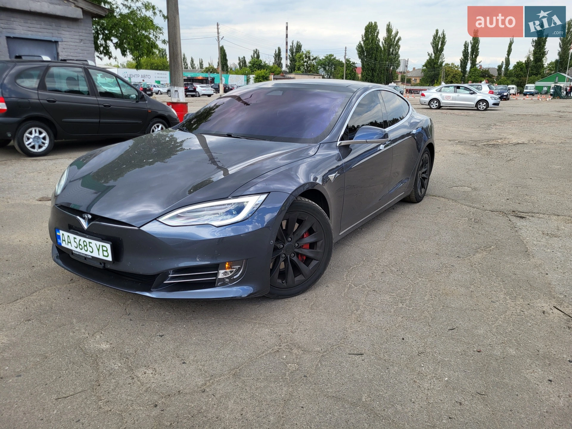 2017 Tesla Model S - фото 1