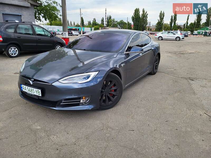 Ліфтбек Tesla Model S 2017 в Києві фото 2 Ліфтбек Tesla Model S 2017 в Києві