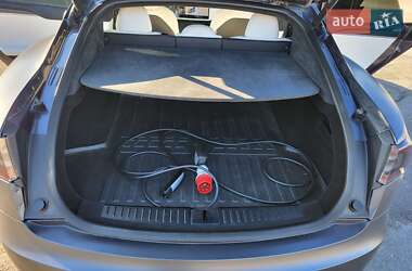 Лифтбек Tesla Model S 2022 в 