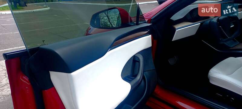 Лифтбек Tesla Model S 2021 в Одессе