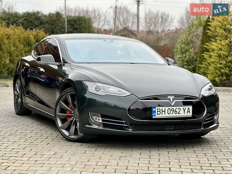 Лифтбек Tesla Model S 2014 в Одессе