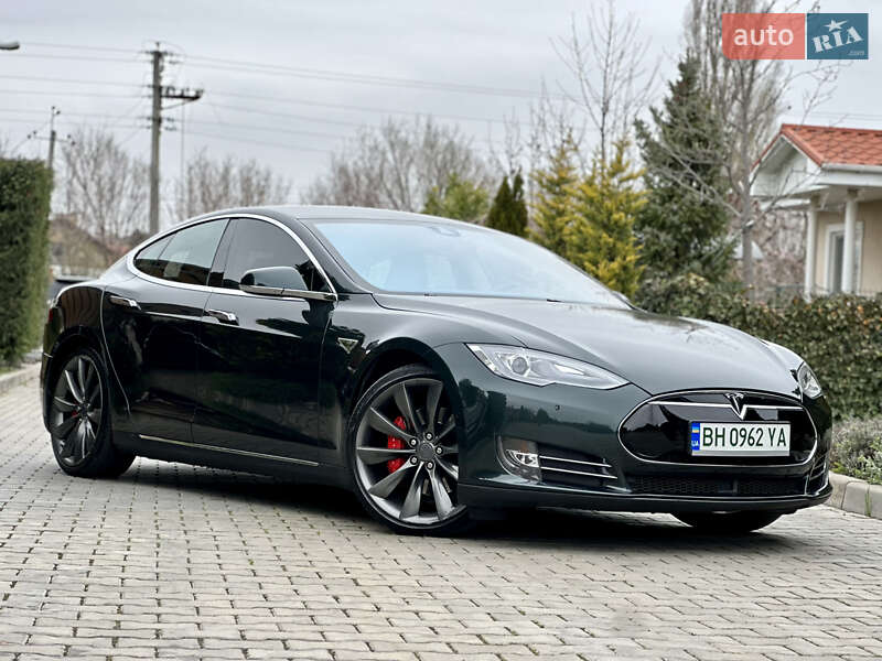 Лифтбек Tesla Model S 2014 в Одессе