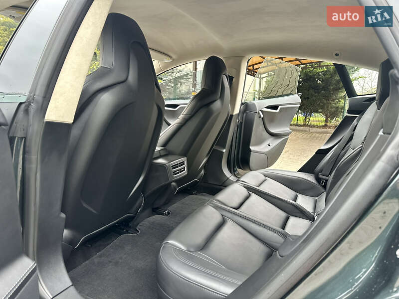 Лифтбек Tesla Model S 2014 в Одессе