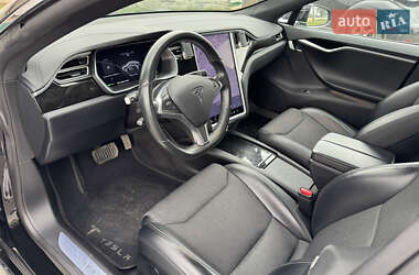 Лифтбек Tesla Model S 2017 в 