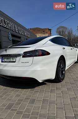 Лифтбек Tesla Model S 2020 в 