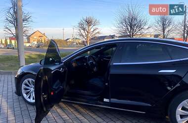 Лифтбек Tesla Model S 2018 в 