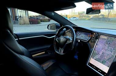 Лифтбек Tesla Model S 2018 в 
