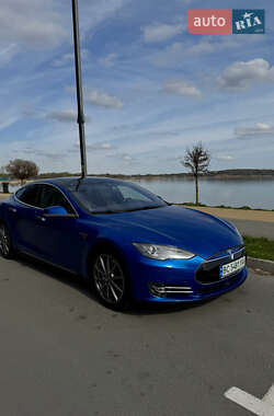 Tesla Model S 2015 Tesla Model S 2015