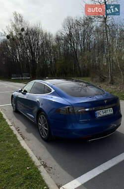 Ліфтбек Tesla Model S 2015 в 