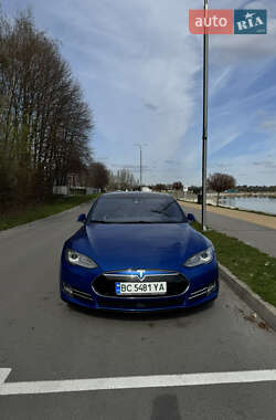 Ліфтбек Tesla Model S 2015 в 
