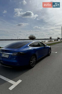 Ліфтбек Tesla Model S 2015 в 
