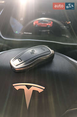 Ліфтбек Tesla Model S 2016 в 