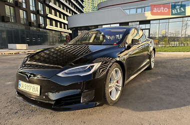 Tesla Model S 2015
