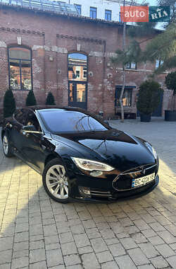 Лифтбек Tesla Model S 2013 в 