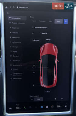 Лифтбек Tesla Model S 2016 в 