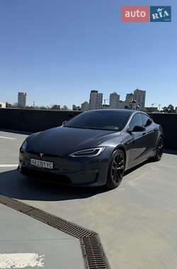 Tesla Model S 2021