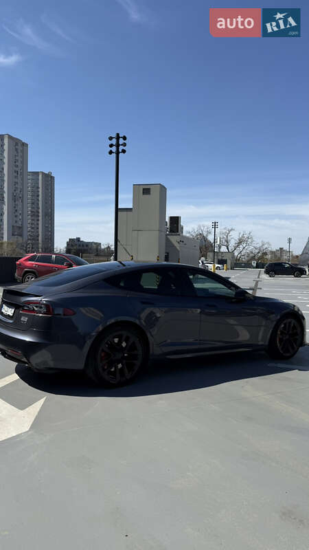 Лифтбек Tesla Model S 2021 в Киеве
