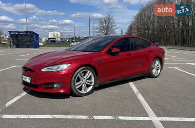 Лифтбек Tesla Model S 2016 в 
