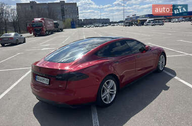 Лифтбек Tesla Model S 2016 в 