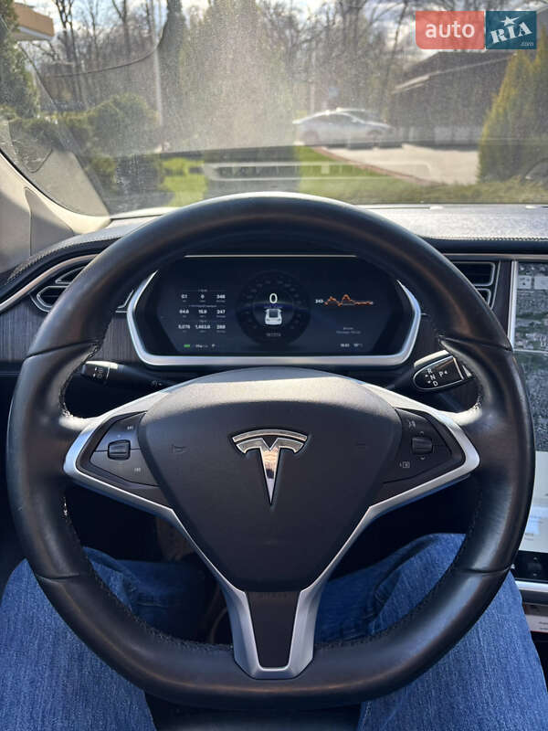 Лифтбек Tesla Model S 2013 в Днепре