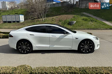 Лифтбек Tesla Model S 2019 в 