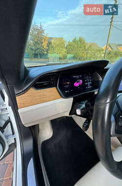Лифтбек Tesla Model S 2019 в 