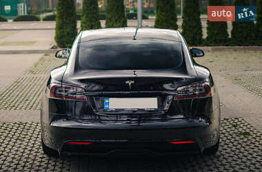 Лифтбек Tesla Model S 2021 в 