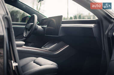 Лифтбек Tesla Model S 2021 в 