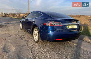 Лифтбек Tesla Model S 2017 в 