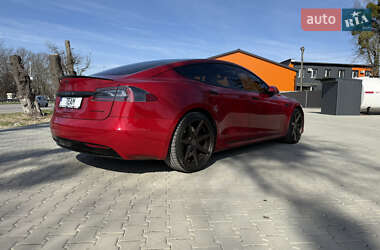 Лифтбек Tesla Model S 2017 в 