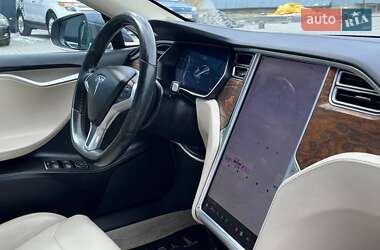 Лифтбек Tesla Model S 2017 в 