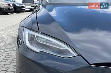 Лифтбек Tesla Model S 2017 в 
